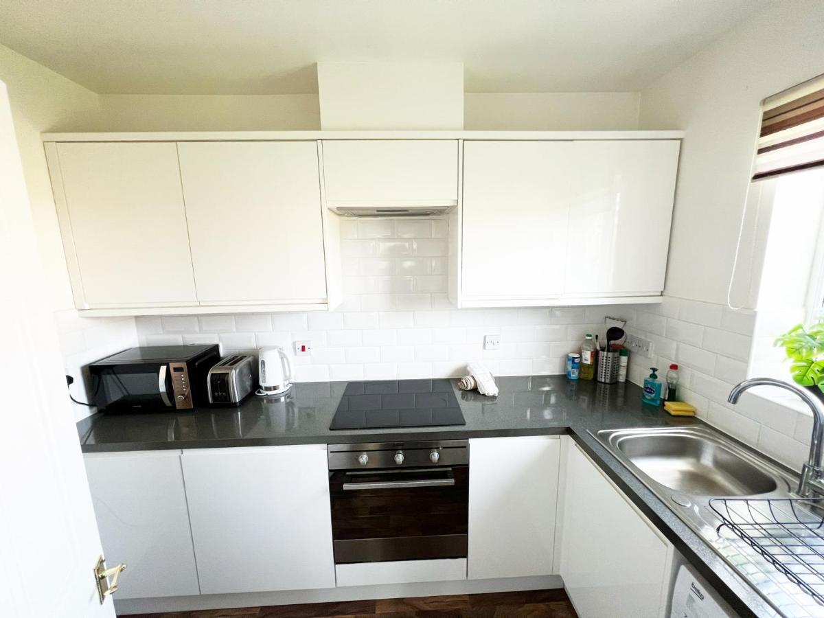 Gracenote Properties Hemel Hempstead - Serviced Apartment With Free Parking Extérieur photo